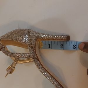 Michael Kors Simone mid sandal glitter, women 7, 2.5 inch heals.